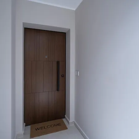 Felice 107 - With Terrace + Free Parking Apartament *