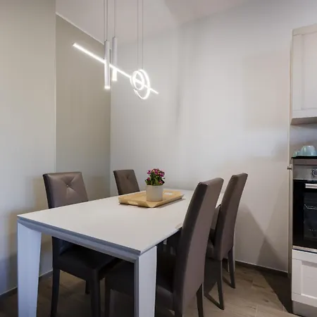 Felice 107 - With Terrace + Free Parking Apartmán *
