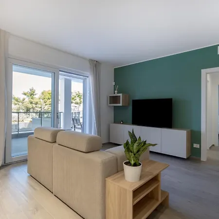 Apartamento Felice 107 - With Terrace + Free Parking *