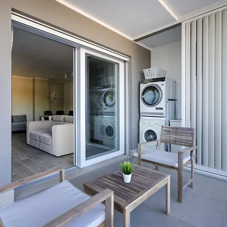 아파트 Felice 107 - With Terrace + Free Parking